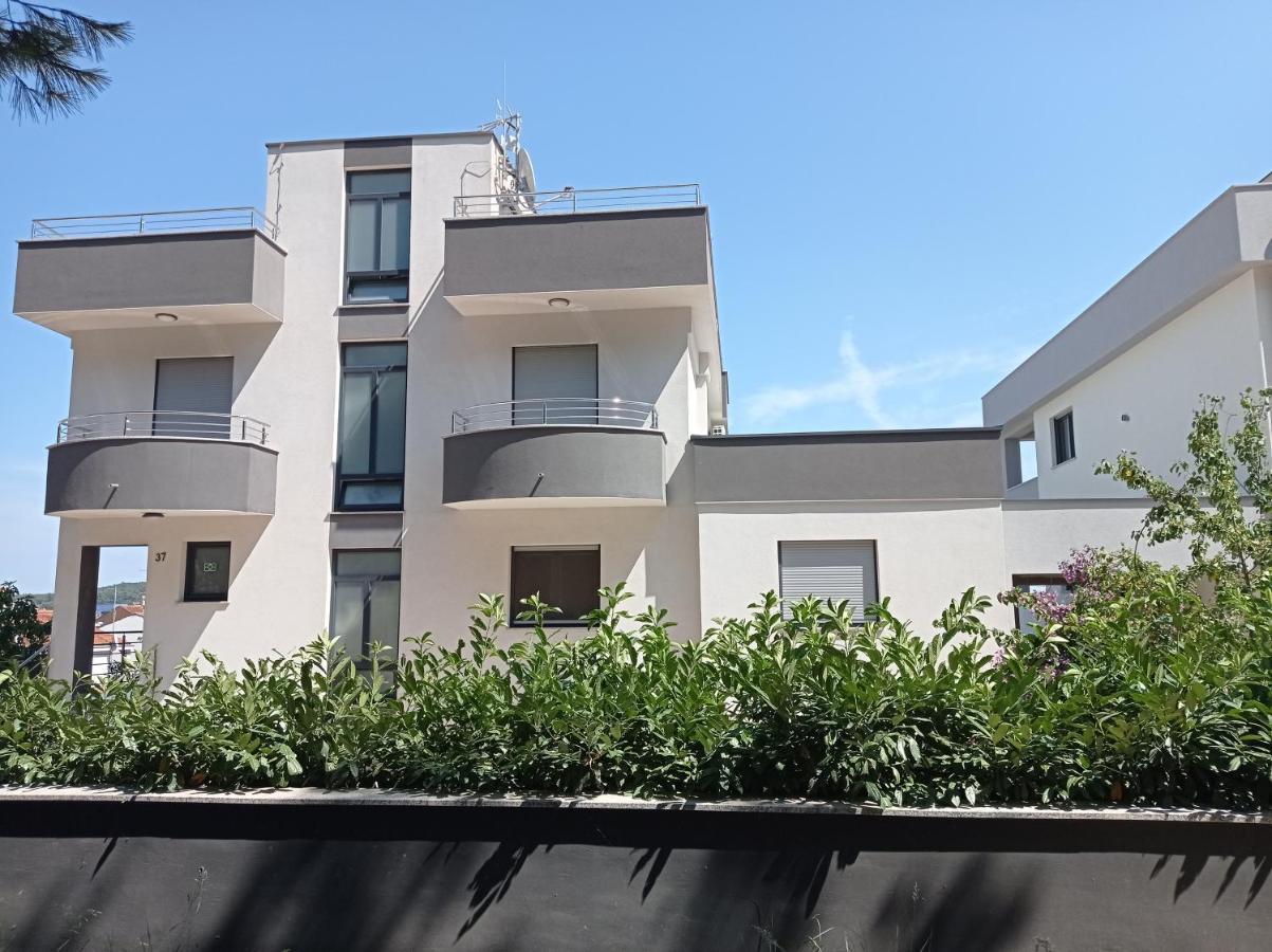 Studio Apartment With Pool PUY Exterior foto