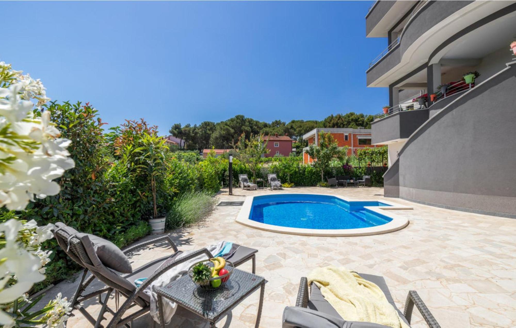 Studio Apartment With Pool PUY Exterior foto